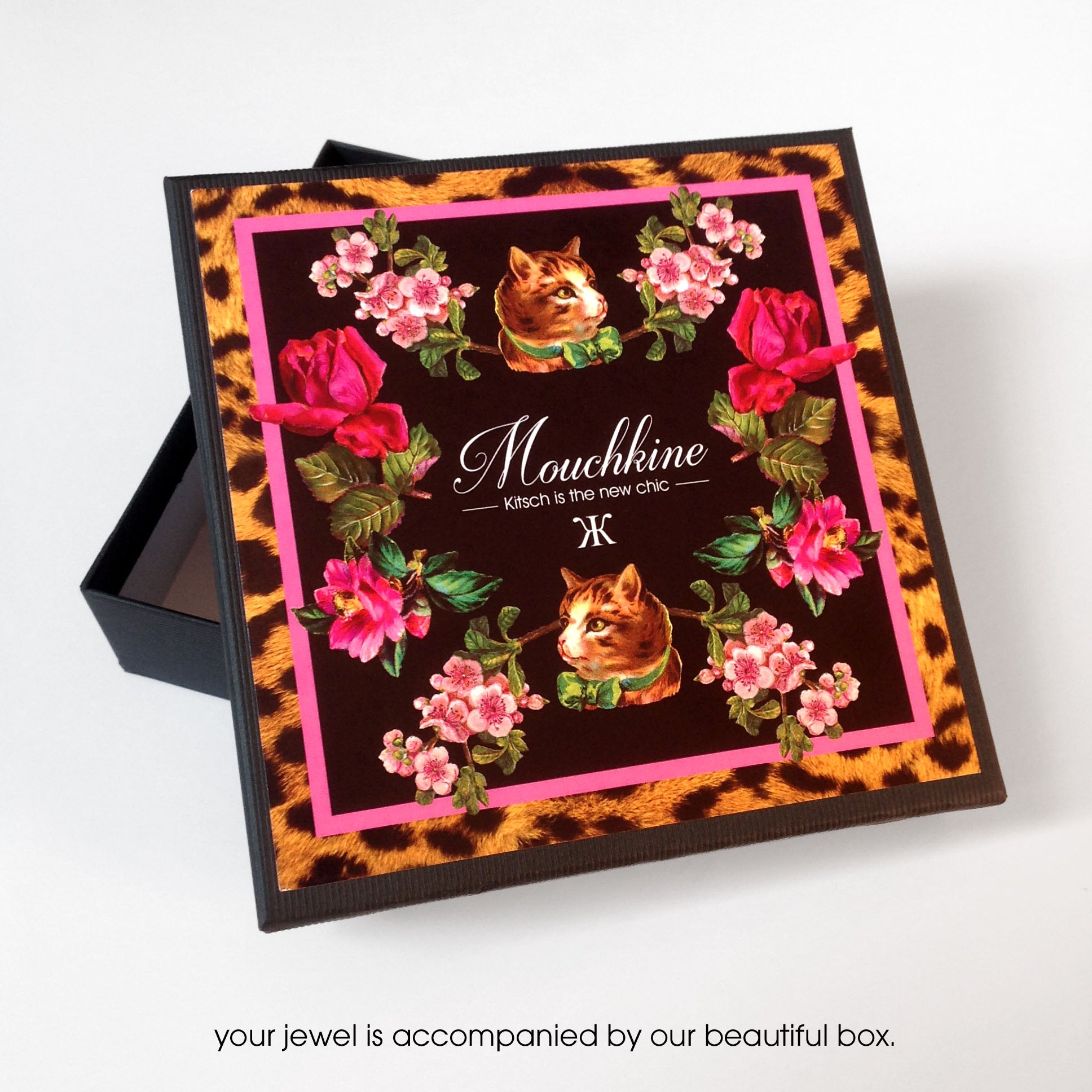 mouchkine jewelry packaging box. Boite des bijoux mouchkine jewelry, fait main et made in france.