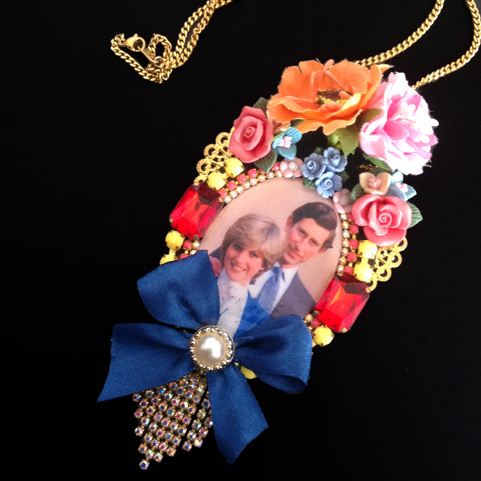 mouchkine jewelry popart stylish colorful kitsch and chic necklace
